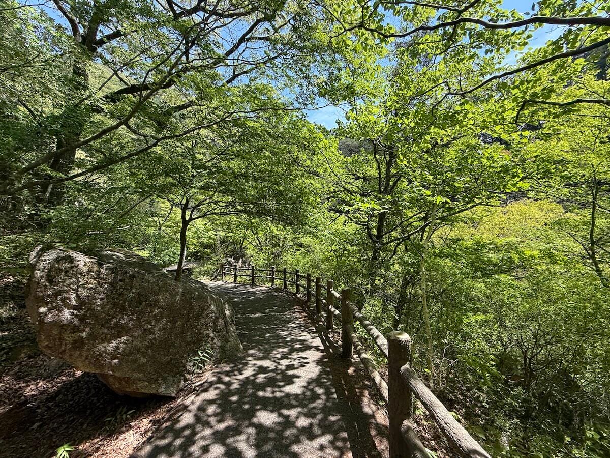 昇仙峡の遊歩道を心地よく散歩