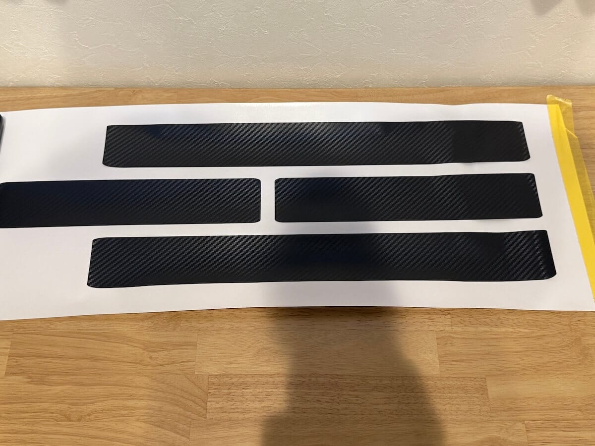 WR-V 専用 足元傷防止用 カット済み カーボン調シート 4PCS × 6セット 全3色 カーボン 透明 フィルム カッティング シート 傷防止 ホンダ [5]
