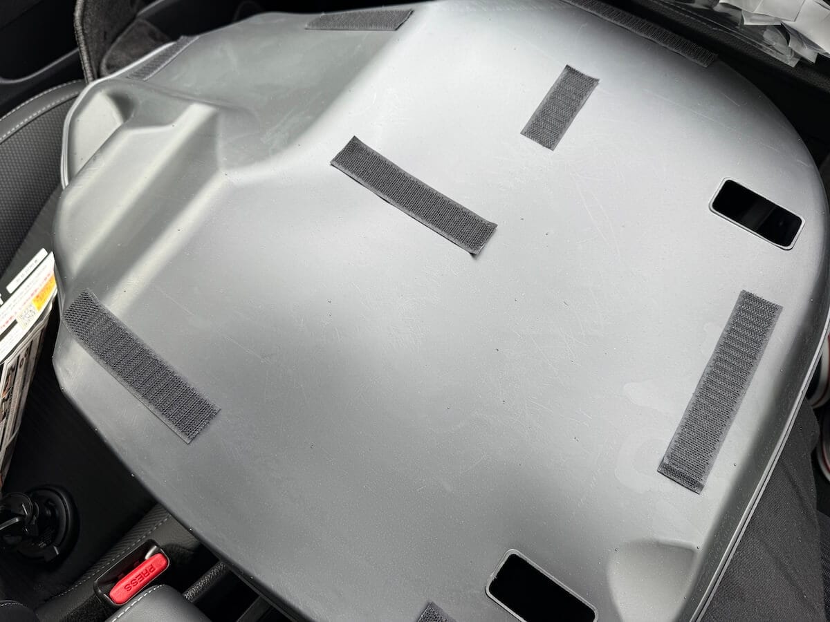 WR-V 専用 ユアーズ　ペダルマットセット マジックテープ