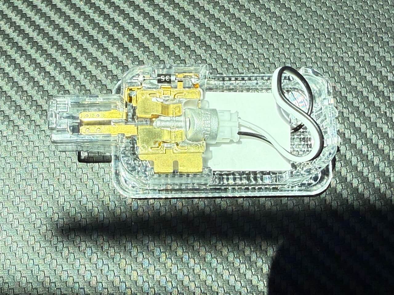 ホンダ WR-V 専用 LED ルームランプ セット　LED取り付け